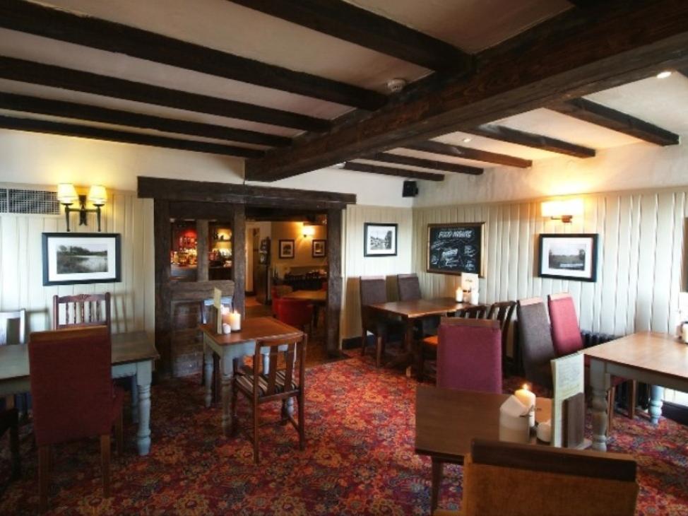 מלון Midgham Berkshire Arms By Chef & Brewer Collection מראה חיצוני תמונה