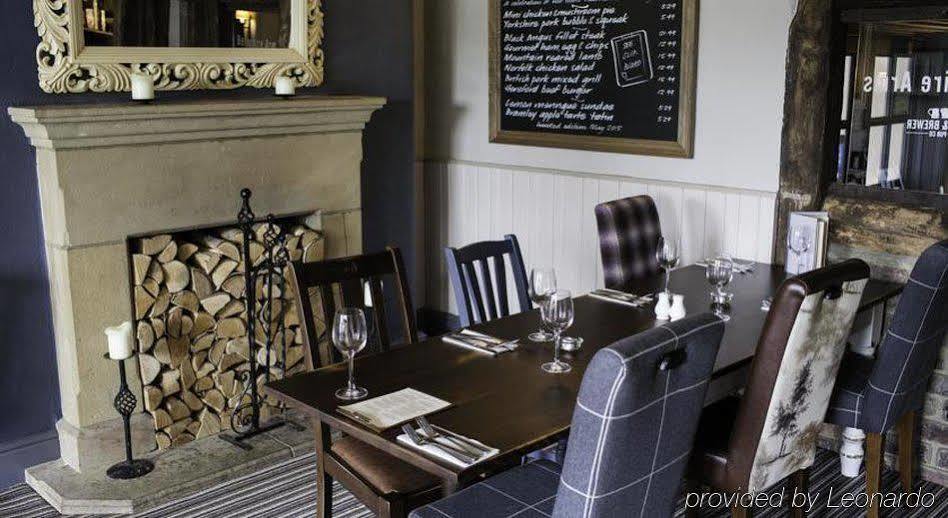 מלון Midgham Berkshire Arms By Chef & Brewer Collection מראה חיצוני תמונה