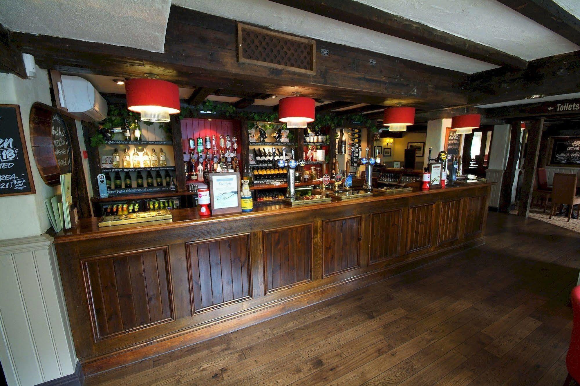 מלון Midgham Berkshire Arms By Chef & Brewer Collection מראה חיצוני תמונה